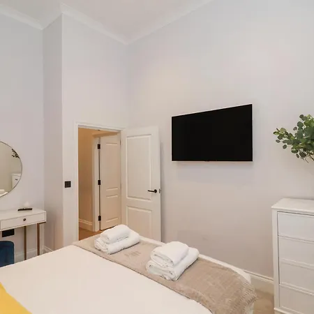 The Salisbury 106 아파트